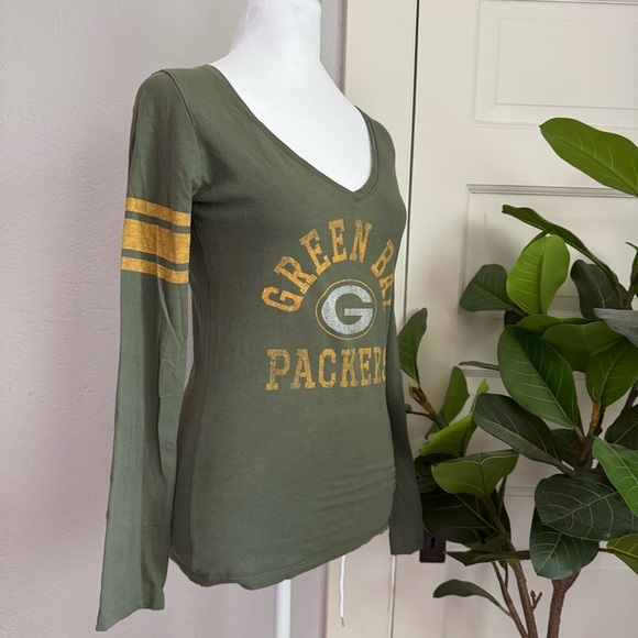 47 Green Bay Packers Long Sleeve Fitted Jersey - Picture 3 of 5